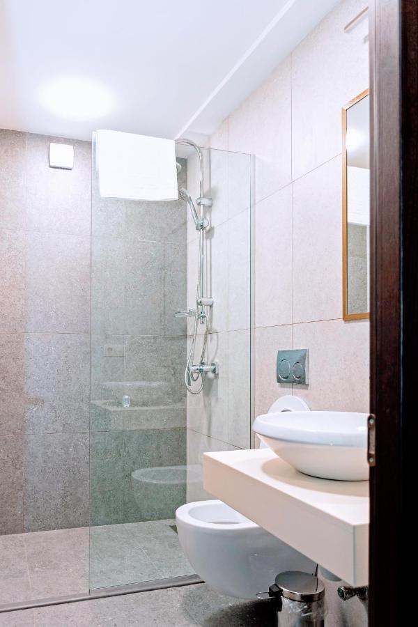 Paliani Hotel Mestia Esterno foto