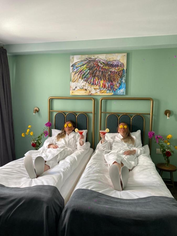 Paliani Hotel Mestia Esterno foto